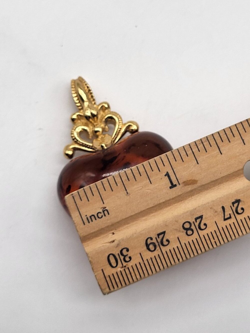 VTG Puffy Tortoise Shell Amber Color SIENNA HEART Pendant Gold Tone Avon - Picture 6 of 7